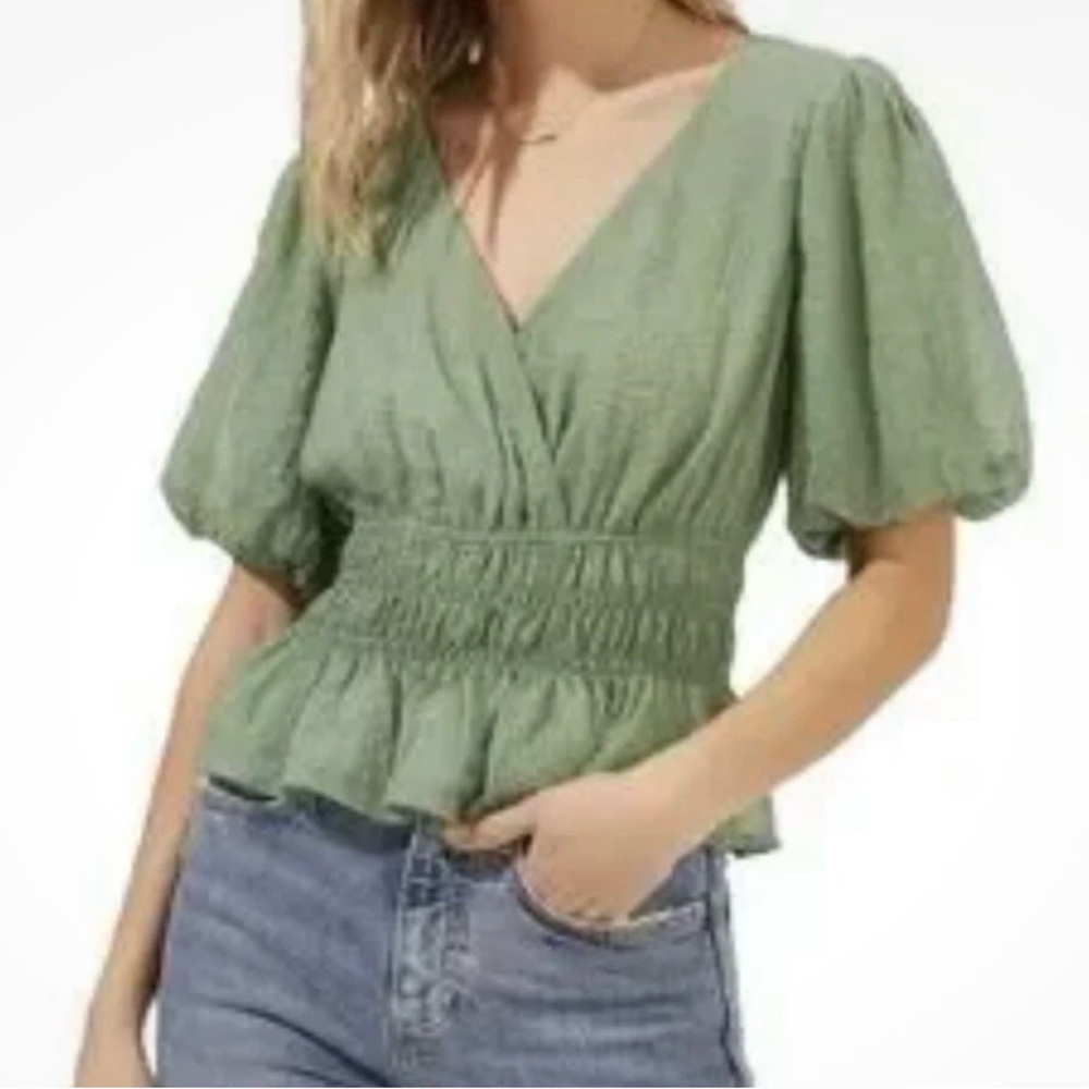 ASTR the Label Chiffon Smocked Blouse Sage Green Puff Sleeve Women’s Top Size M